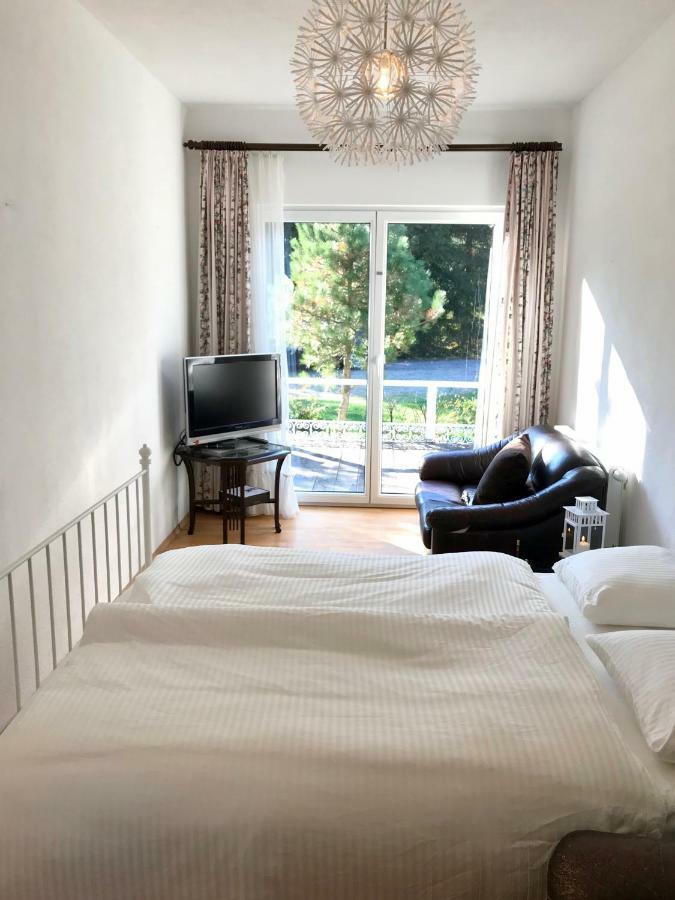 Traumhafte Wohnung Auf Pferde Ranch Aich  Eksteriør bilde
